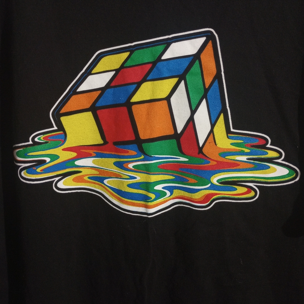 Black Rubik's Cube Tshirt - Picture 2 of 3